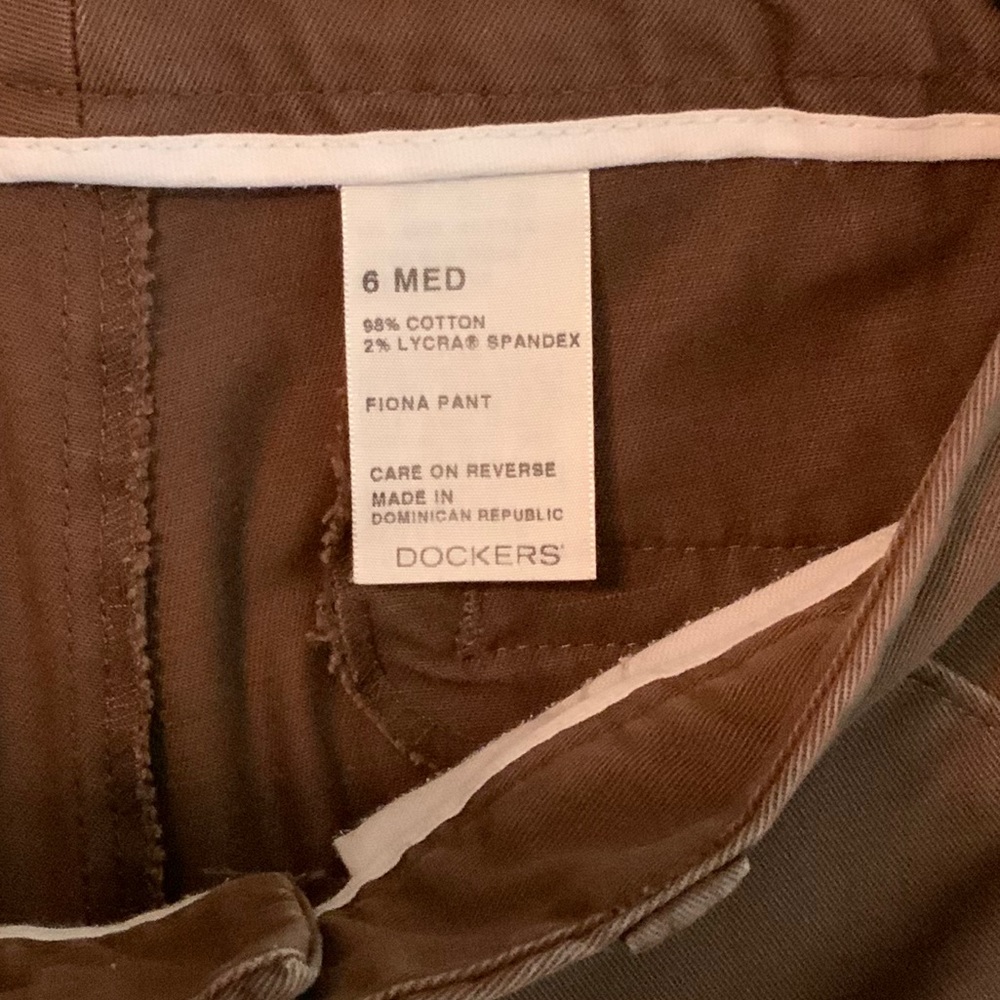 Dockers brown chino pants, sz 6 med - Picture 2 of 4